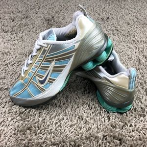 Nike Shox Revive Wmn 7.5